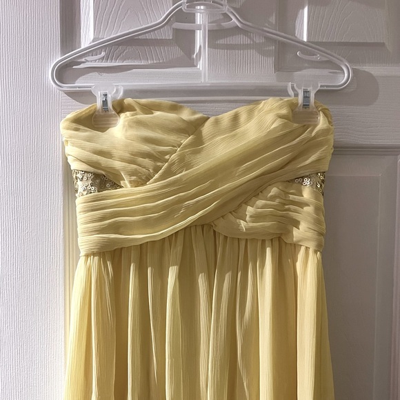 YELLOW PROM DRESS - size 6 - Picture 6 of 8